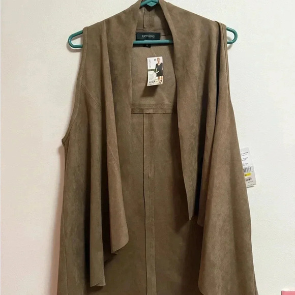 Women's Brown Sleeveless Jacket - Picture 1 of 7